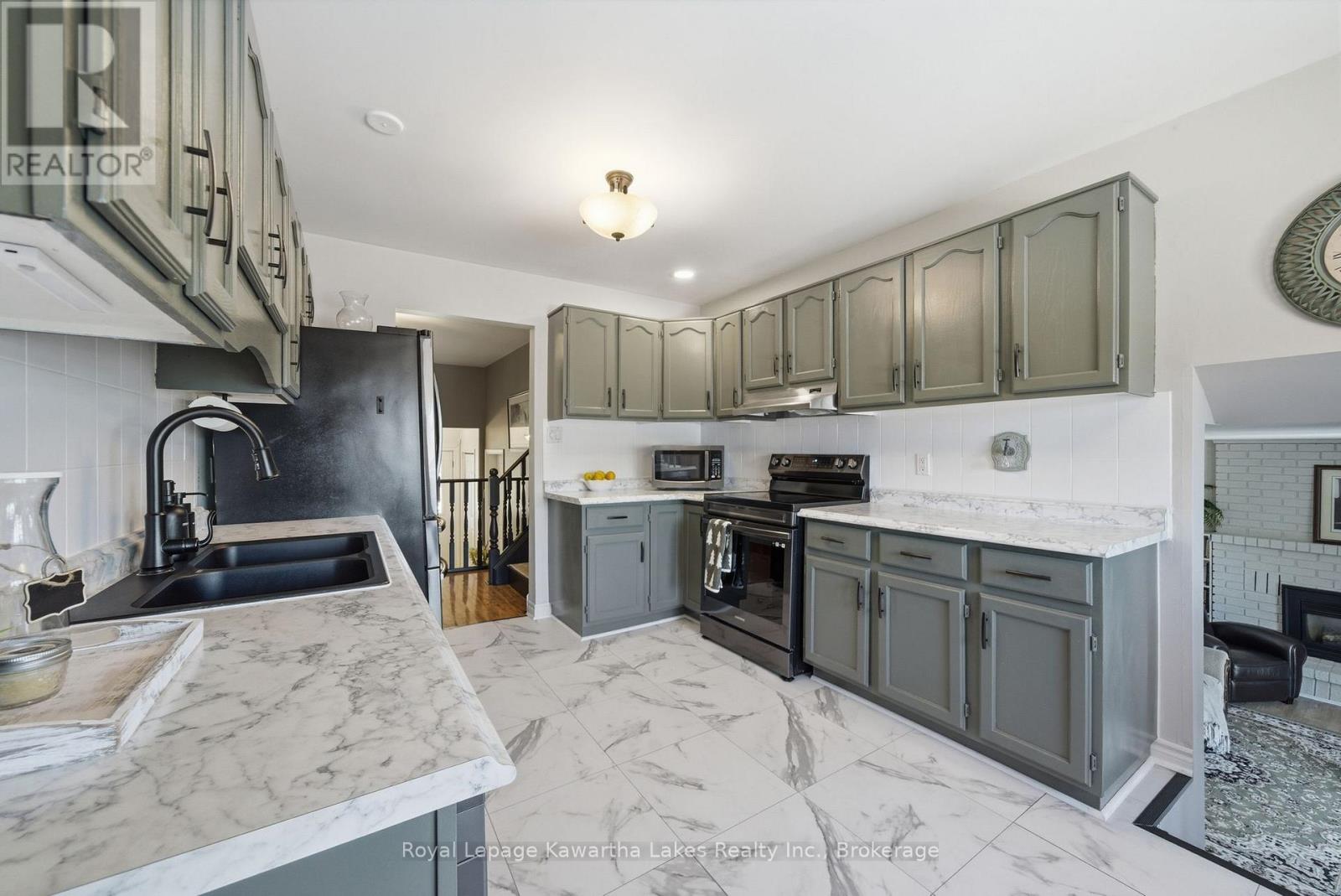 32 Andrew Drive, Kawartha Lakes (Lindsay), Ontario  K9V 5W6 - Photo 14 - X13216656