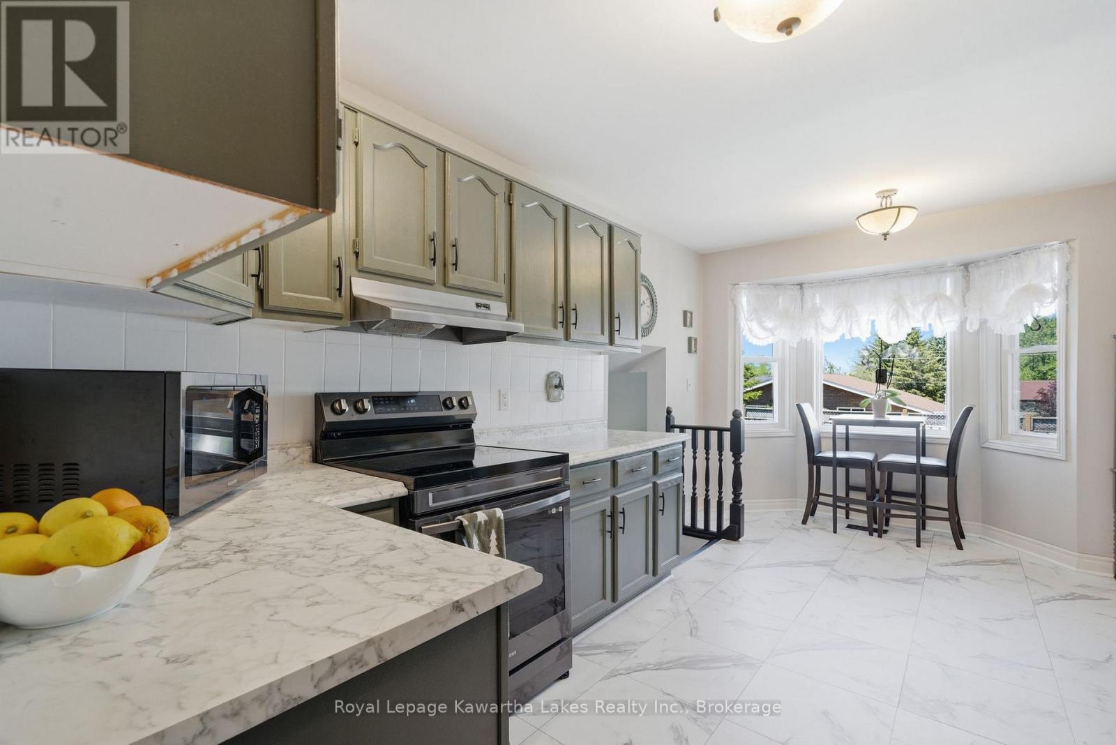 32 Andrew Drive, Kawartha Lakes (Lindsay), Ontario  K9V 5W6 - Photo 17 - X13216656