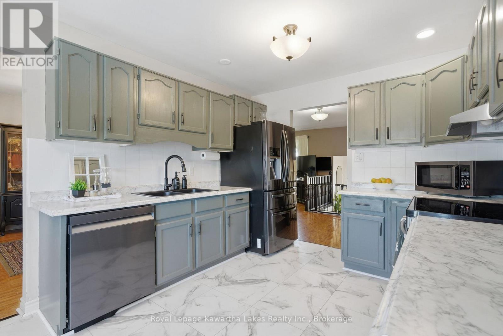 32 Andrew Drive, Kawartha Lakes (Lindsay), Ontario  K9V 5W6 - Photo 18 - X13216656