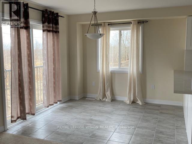 45 Carew Boulevard, Kawartha Lakes (Lindsay), Ontario  K9V 0P7 - Photo 4 - X13217466