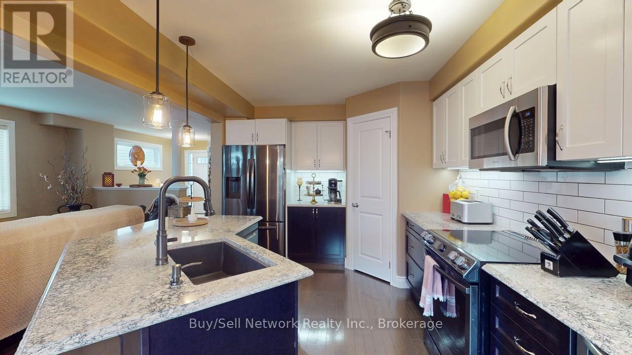 12 Summer Lane, Peterborough (Northcrest Ward 5), Ontario  K9L 0G4 - Photo 11 - X13217688