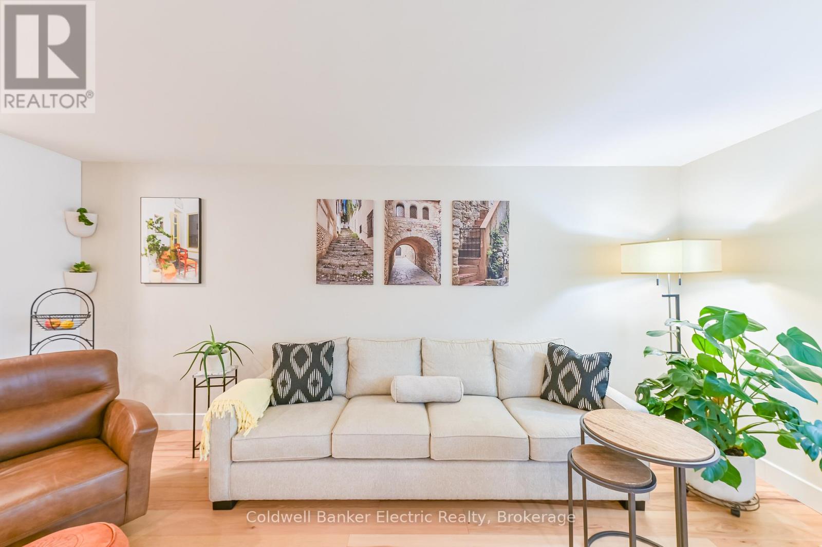 872 Cumberland Avenue, Peterborough (Northcrest Ward 5), Ontario  K9H 7B2 - Photo 6 - X13220690
