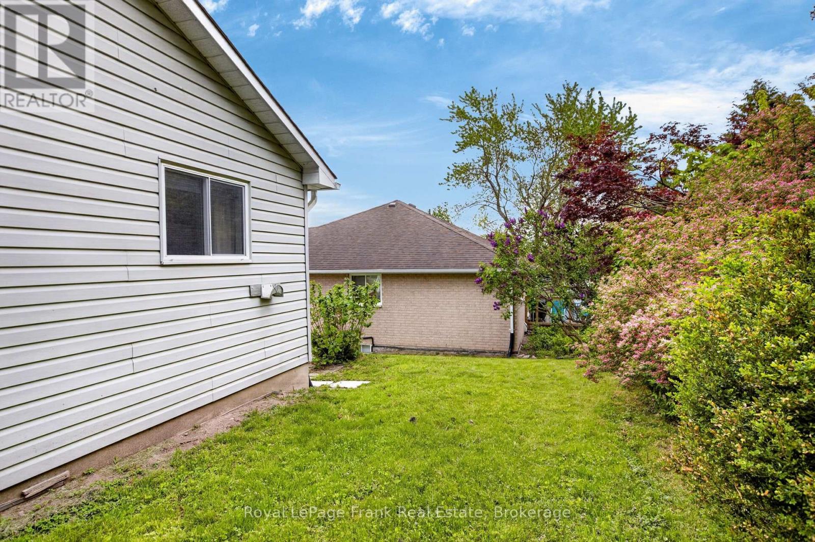 1116 Afton Road, Peterborough (Otonabee Ward 1), Ontario  K9J 8L2 - Photo 43 - X13220878
