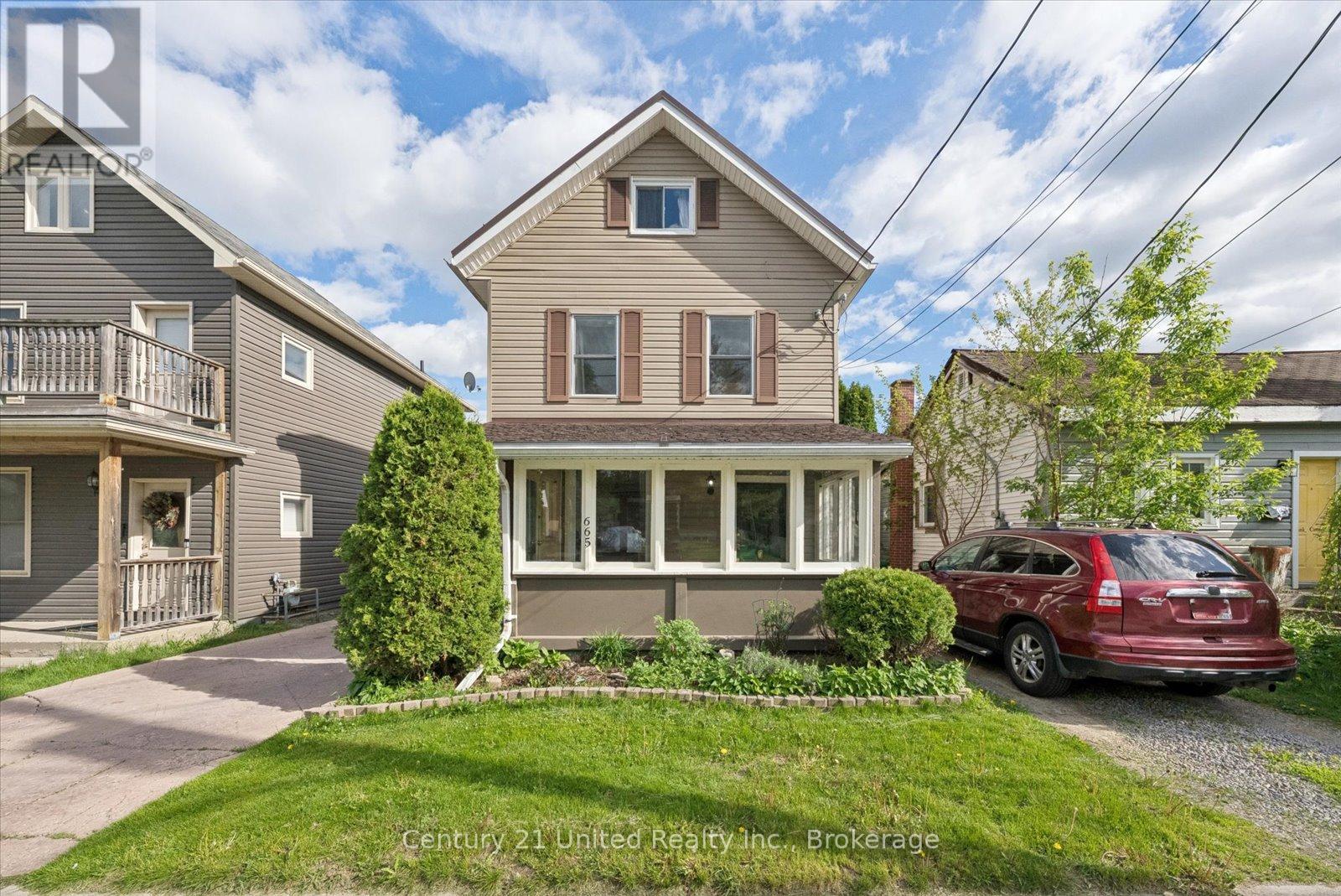 665 Frank Street, Peterborough (Otonabee Ward 1), Ontario  K9J 4M8 - Photo 3 - X13222406
