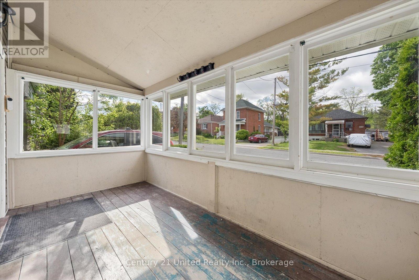 665 Frank Street, Peterborough (Otonabee Ward 1), Ontario  K9J 4M8 - Photo 6 - X13222406
