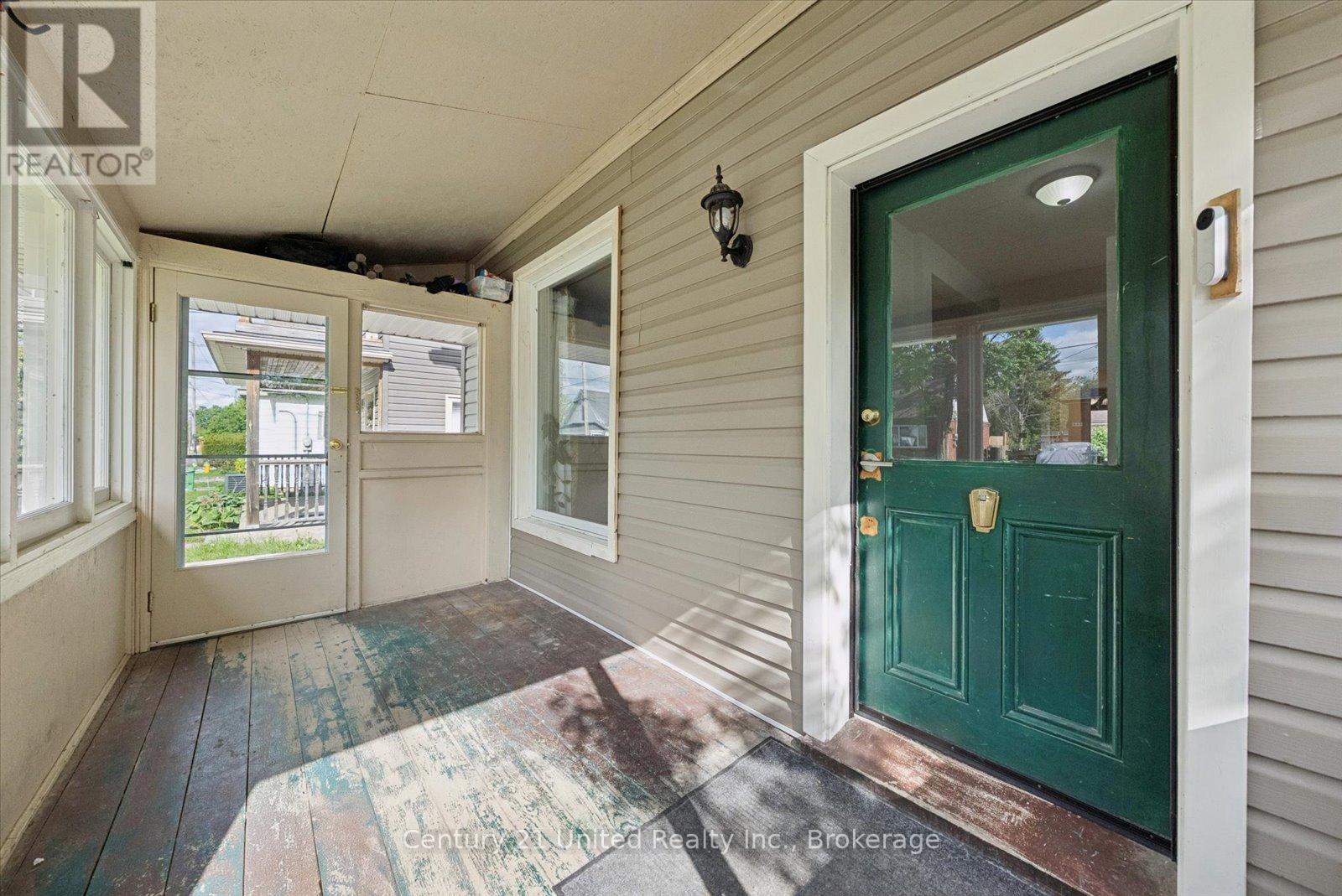 665 Frank Street, Peterborough (Otonabee Ward 1), Ontario  K9J 4M8 - Photo 7 - X13222406