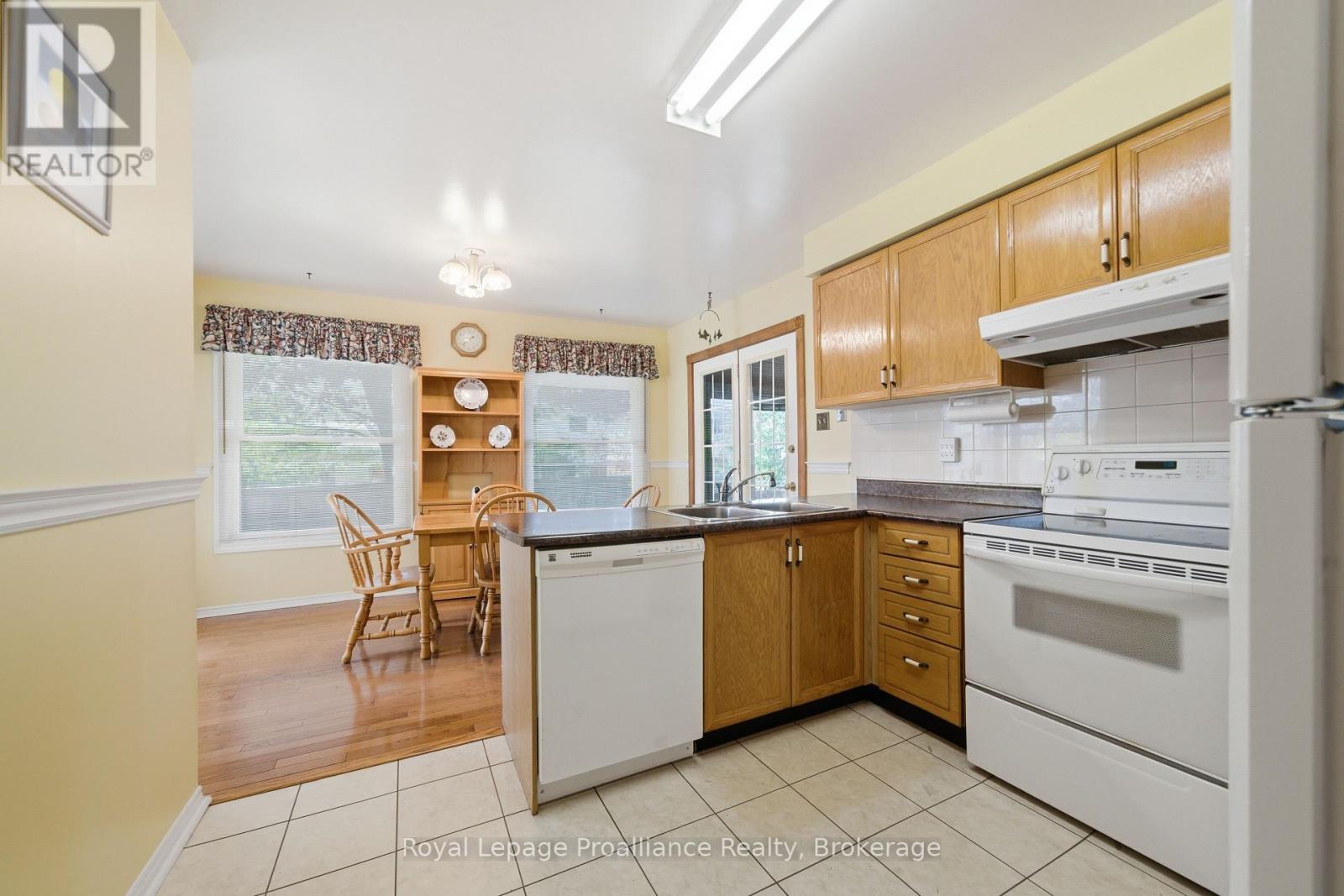 6 Doncaster Crescent, Clarington (Newcastle), Ontario  L1B 1E8 - Photo 13 - E13222822