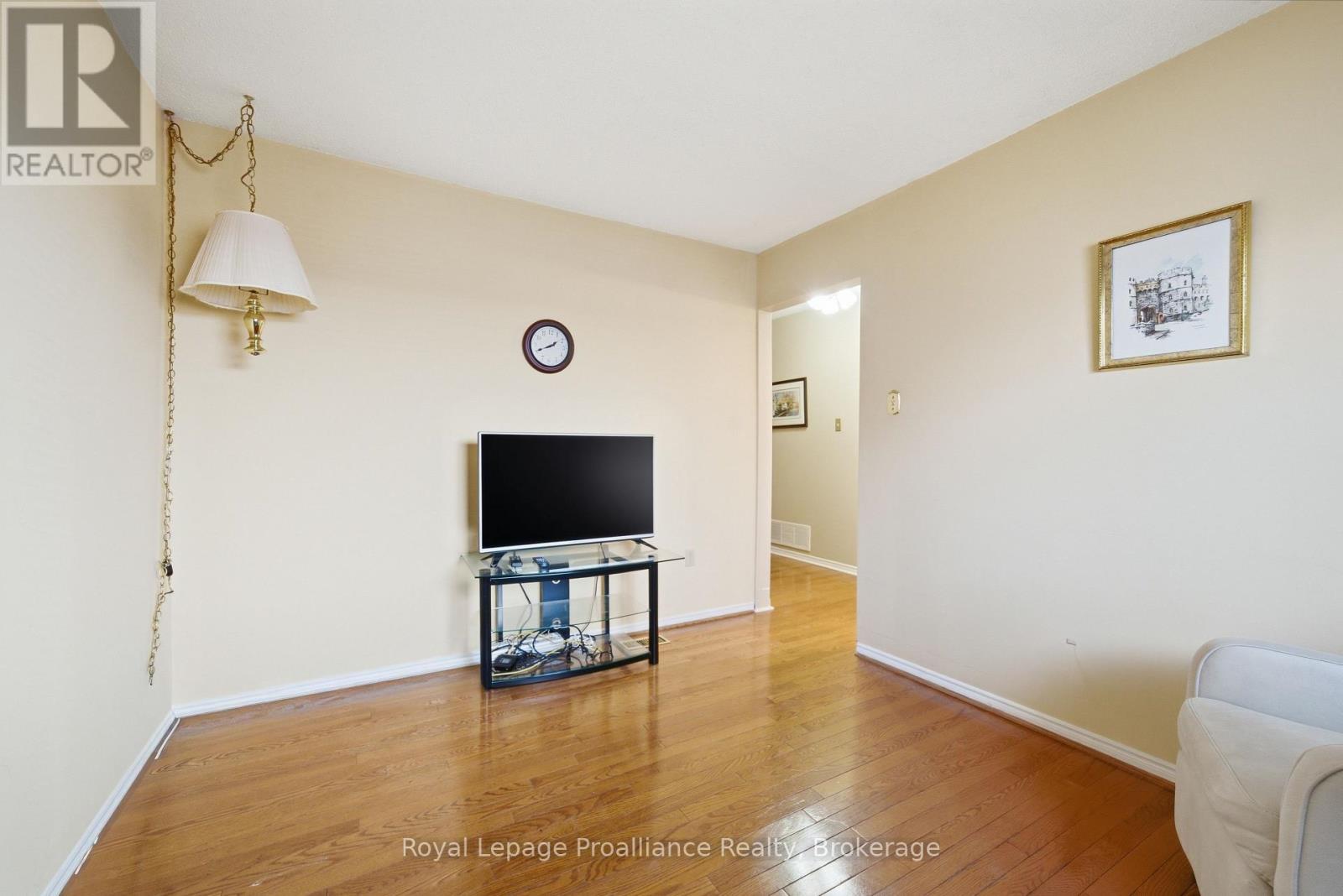 6 Doncaster Crescent, Clarington (Newcastle), Ontario  L1B 1E8 - Photo 33 - E13222822