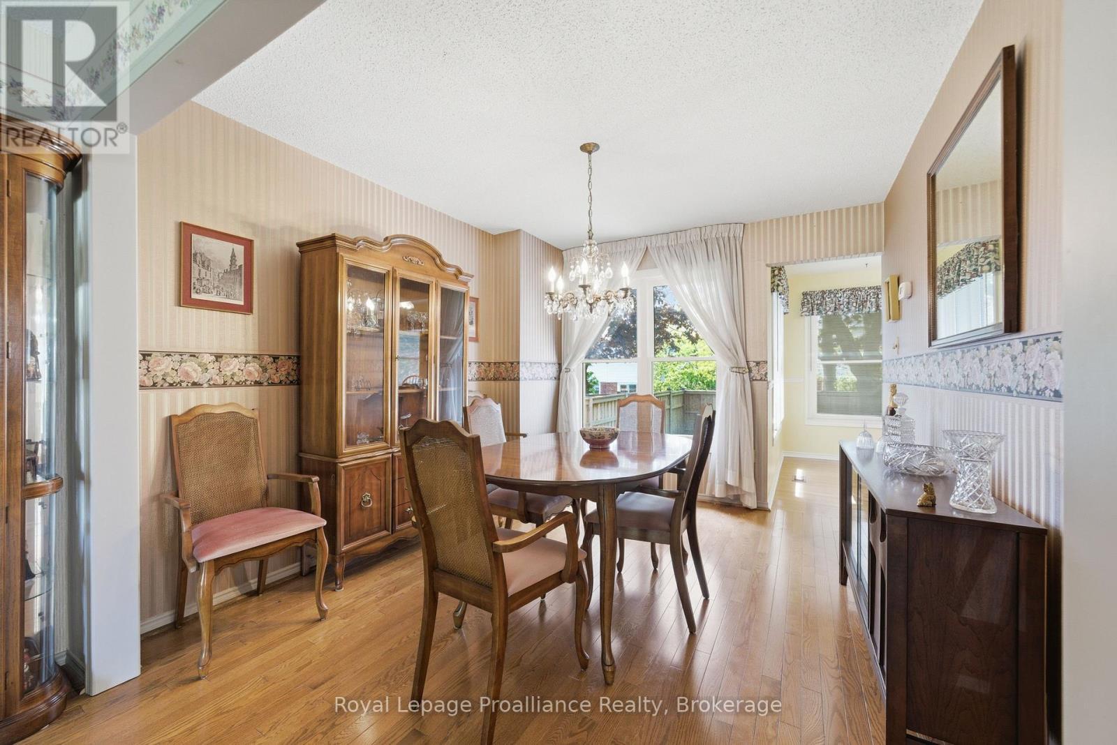 6 Doncaster Crescent, Clarington (Newcastle), Ontario  L1B 1E8 - Photo 9 - E13222822