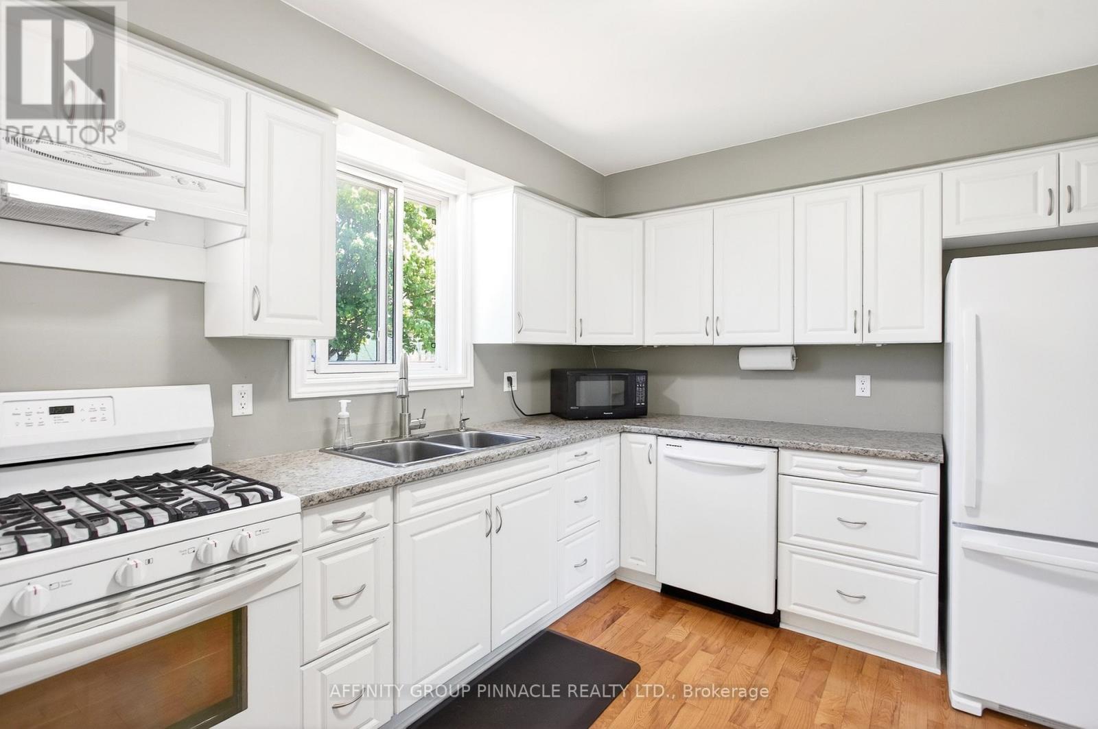 47 Birch Court, Kawartha Lakes (Lindsay), Ontario  K9V 5J3 - Photo 12 - X13222636