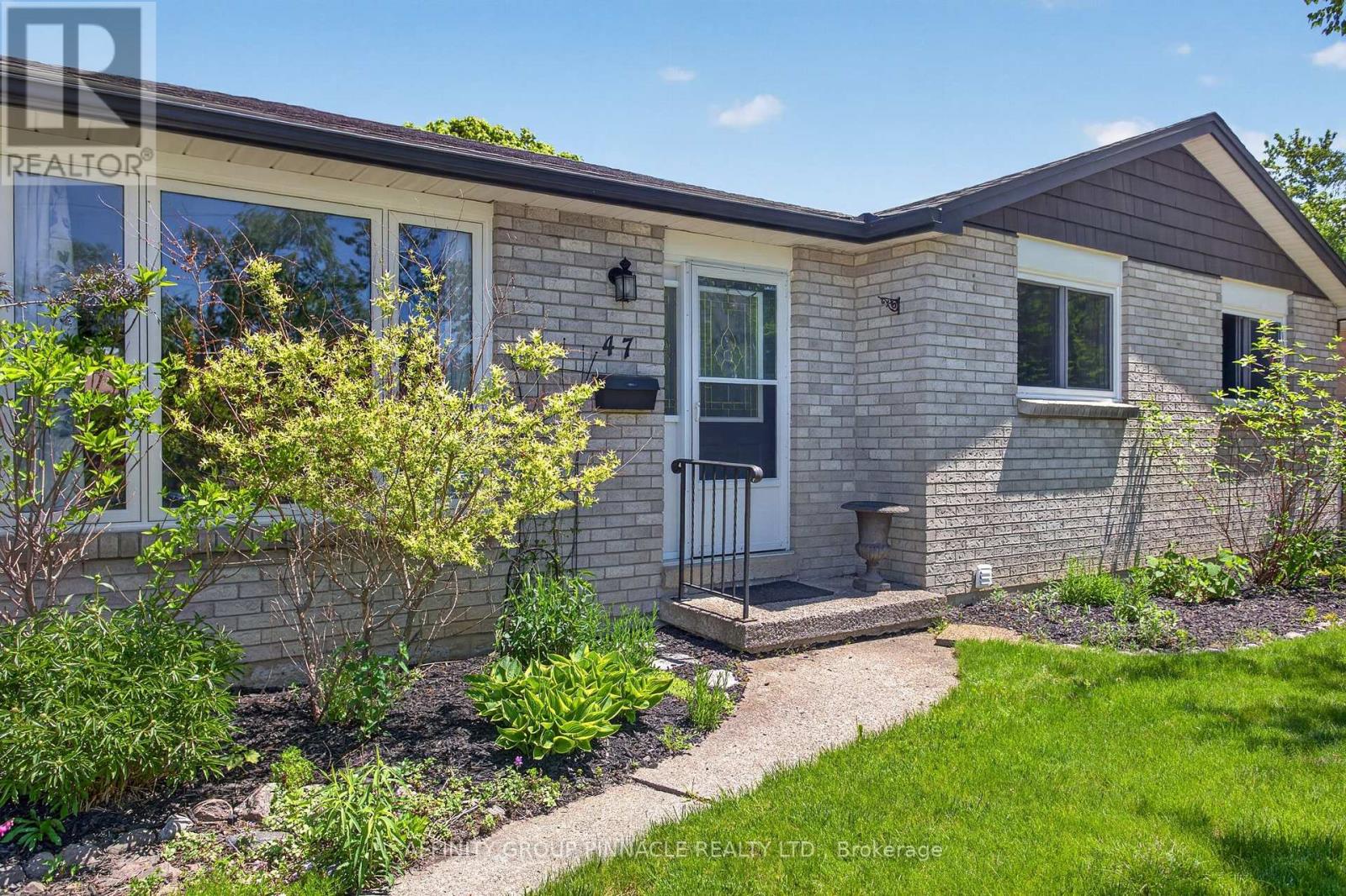 47 Birch Court, Kawartha Lakes (Lindsay), Ontario  K9V 5J3 - Photo 3 - X13222636