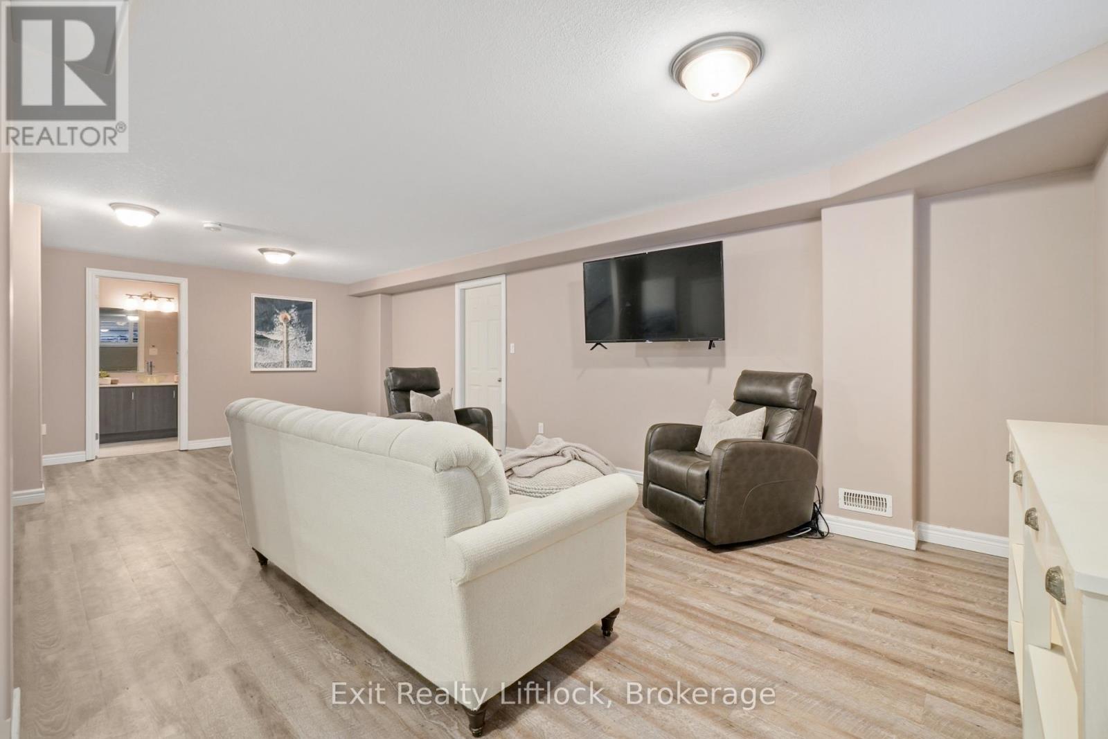 68 Flitton Avenue, Peterborough (Northcrest Ward 5), Ontario  K9H 0G5 - Photo 19 - X13222718