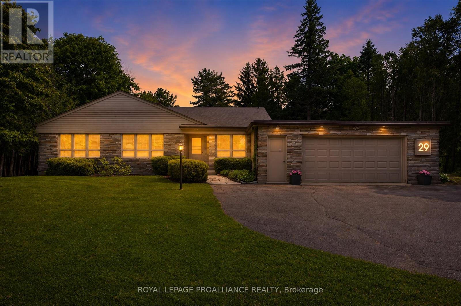 29 Merino Road, Peterborough (Monaghan Ward 2), Ontario  K9J 6M8 - Photo 2 - X13222712