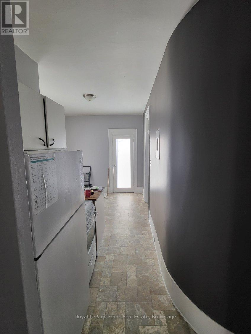 28 Ridout Street, Kawartha Lakes (Lindsay), Ontario  K9V 2B2 - Photo 11 - X13223104