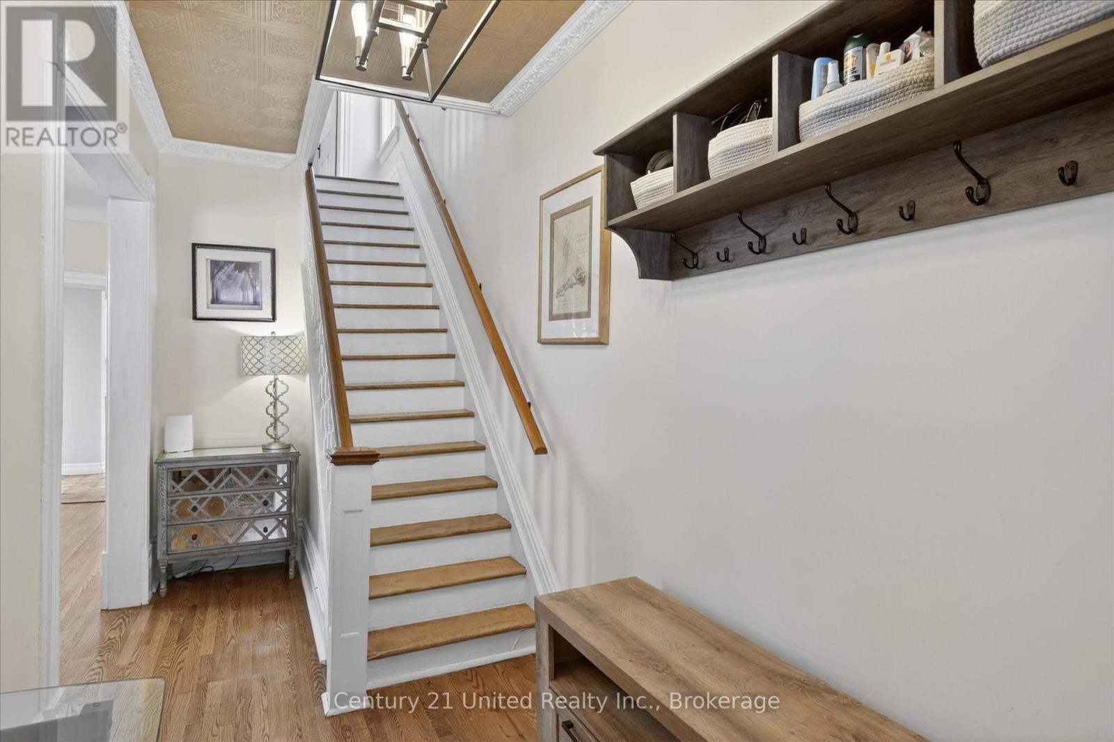 587 Gilmour Street, Peterborough (Town Ward 3), Ontario  K9H 2K3 - Photo 20 - X13224738