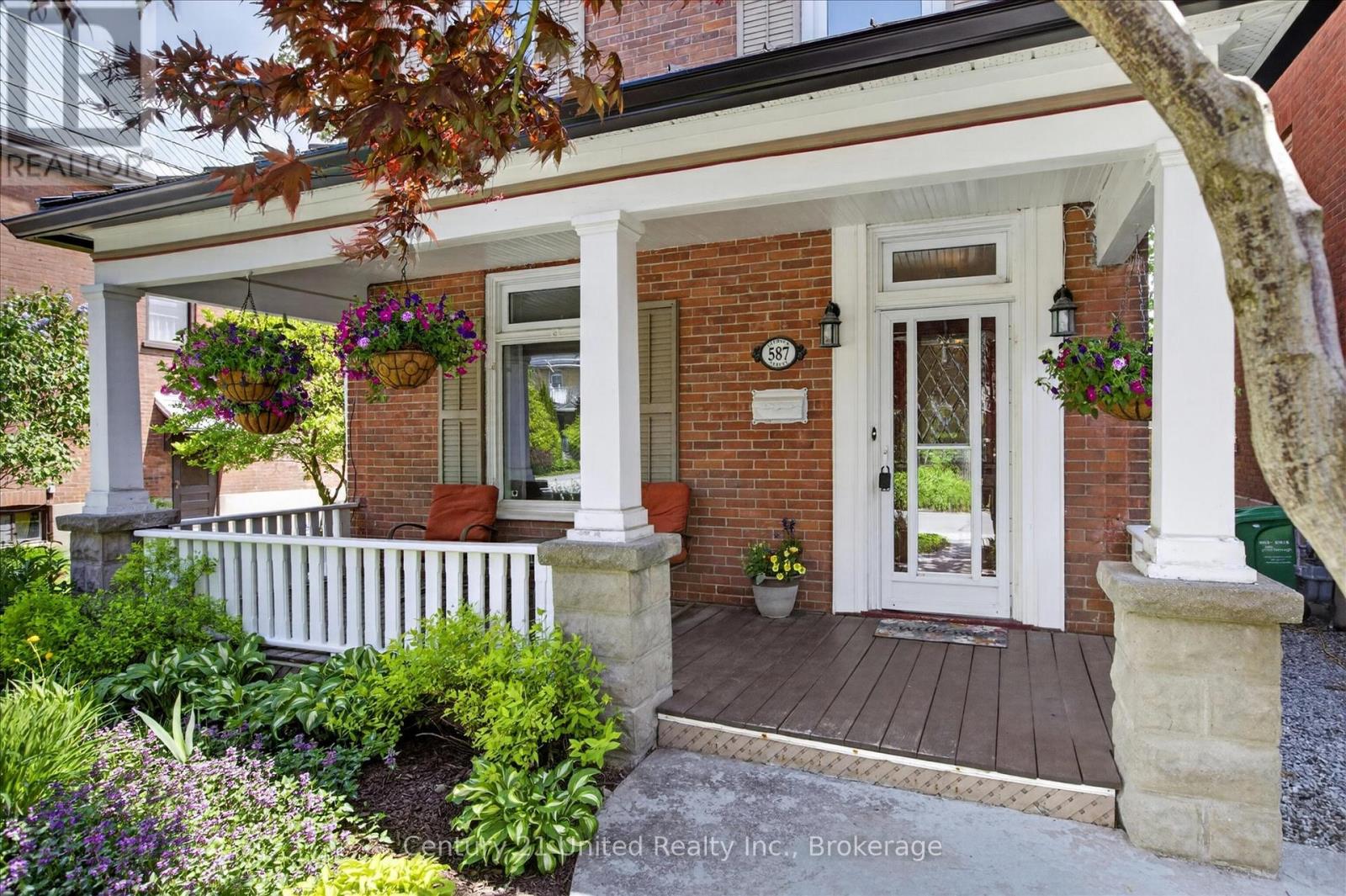 587 Gilmour Street, Peterborough (Town Ward 3), Ontario  K9H 2K3 - Photo 4 - X13224738