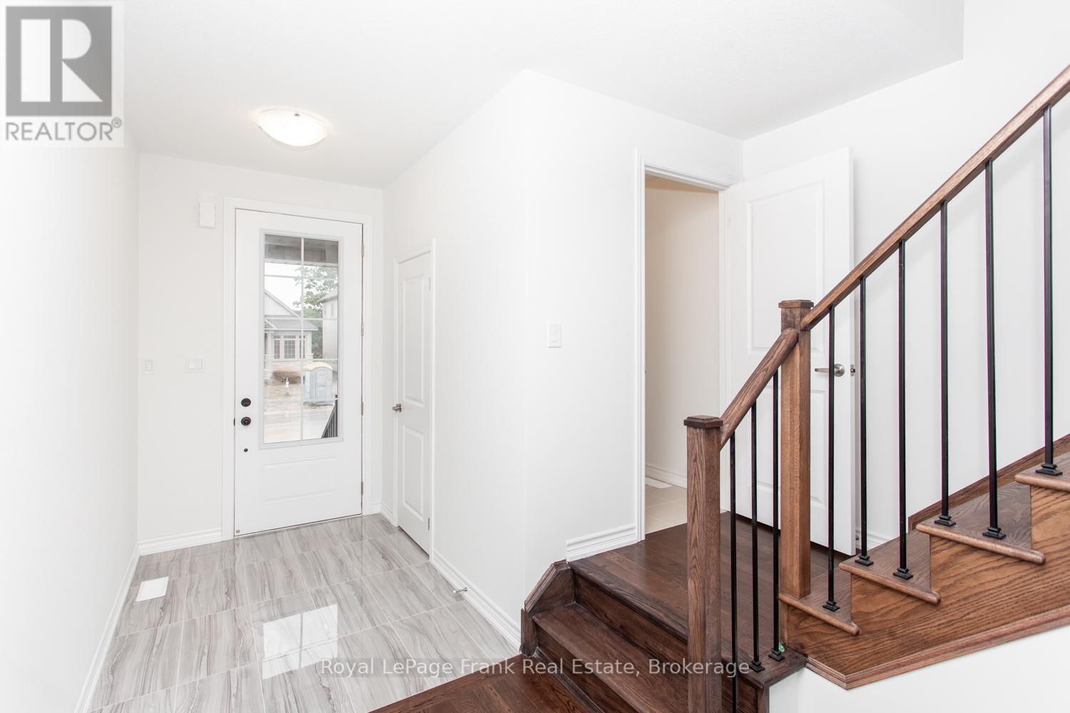 5 Hennessey Crescent, Kawartha Lakes (Lindsay), Ontario  K9V 0P3 - Photo 3 - X13225424