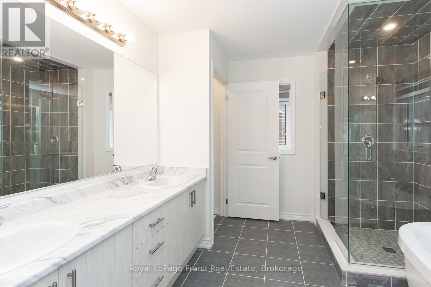 5 Hennessey Crescent, Kawartha Lakes (Lindsay), Ontario  K9V 0P3 - Photo 35 - X13225424