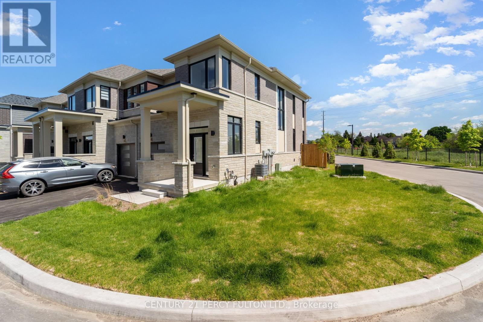 32 Hickey Lane, Kawartha Lakes (Lindsay), Ontario  K9V 0T2 - Photo 2 - X13226278