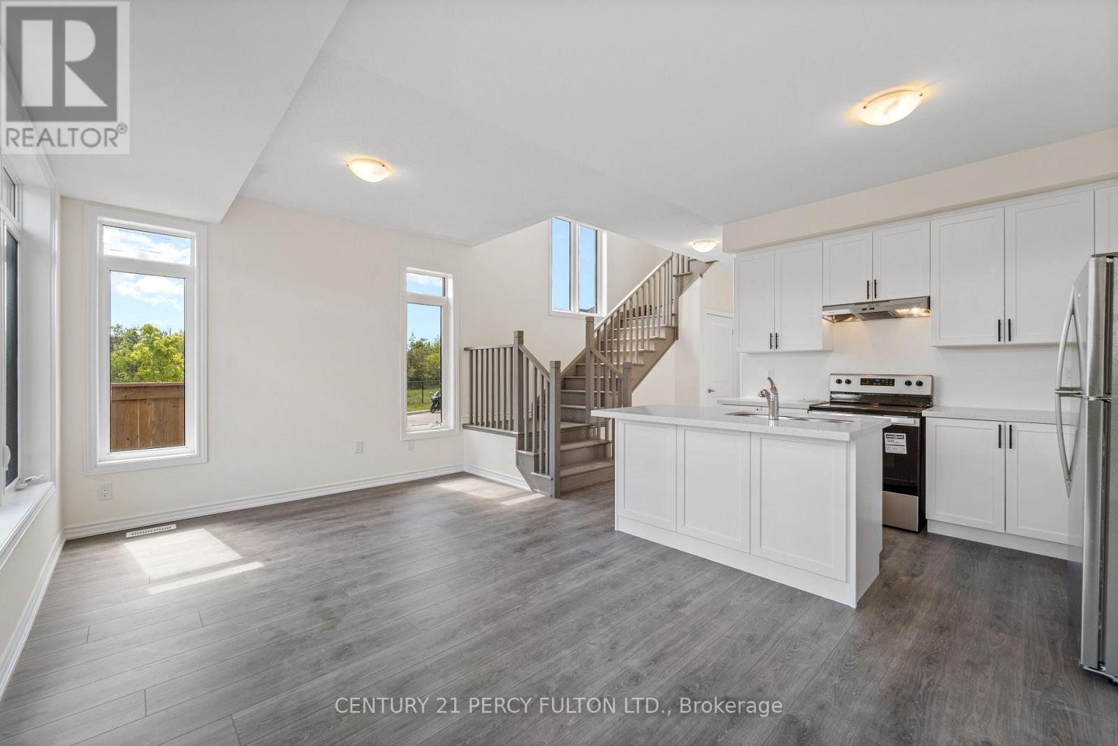 32 Hickey Lane, Kawartha Lakes (Lindsay), Ontario  K9V 0T2 - Photo 6 - X13226278