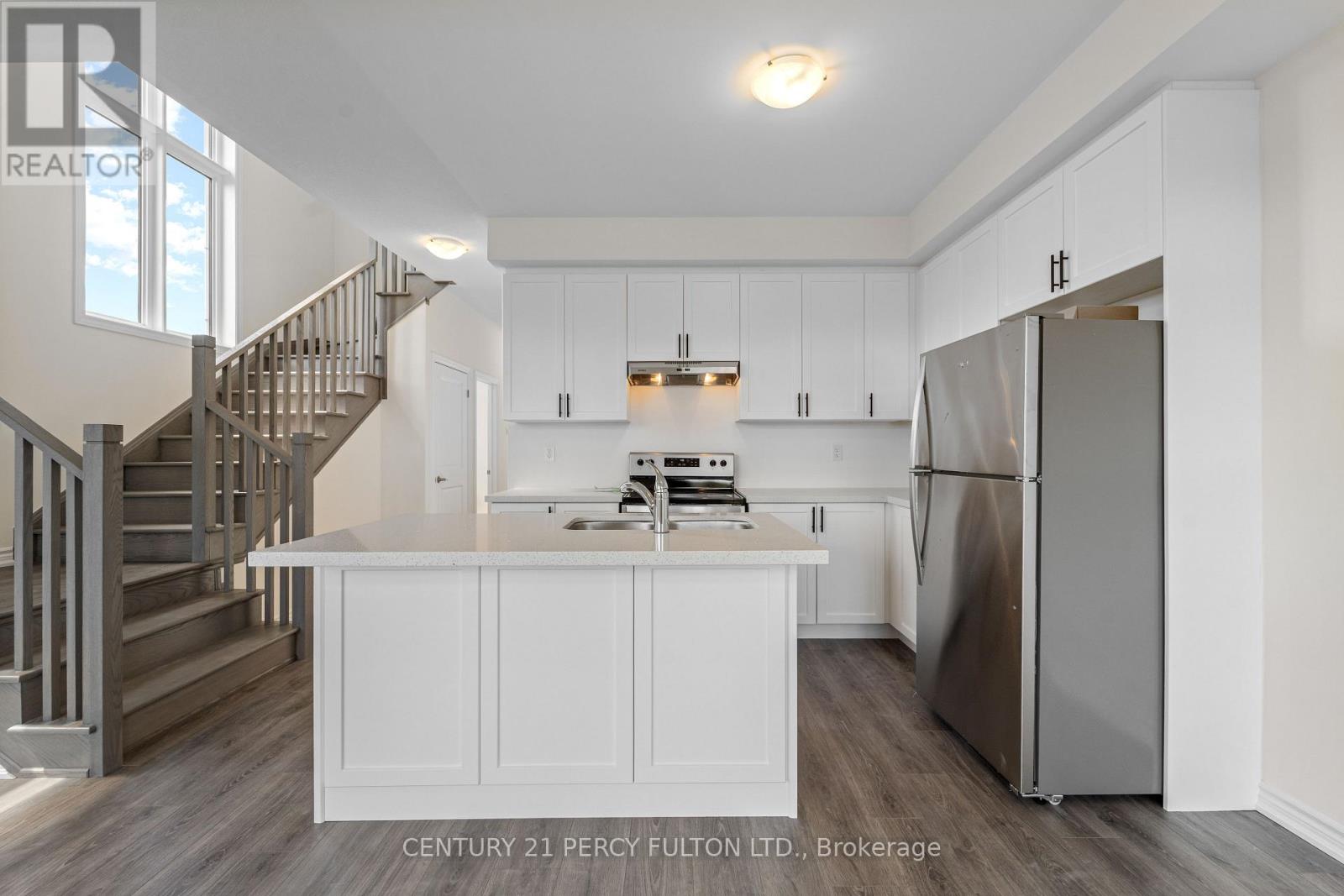 32 Hickey Lane, Kawartha Lakes (Lindsay), Ontario  K9V 0T2 - Photo 7 - X13226278