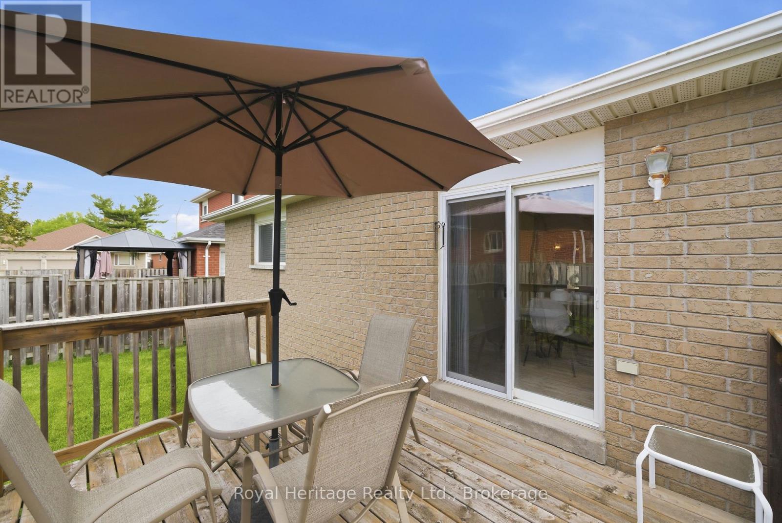 90 Bloom Avenue, Clarington (Newcastle), Ontario  L1B 1N6 - Photo 36 - E13226350