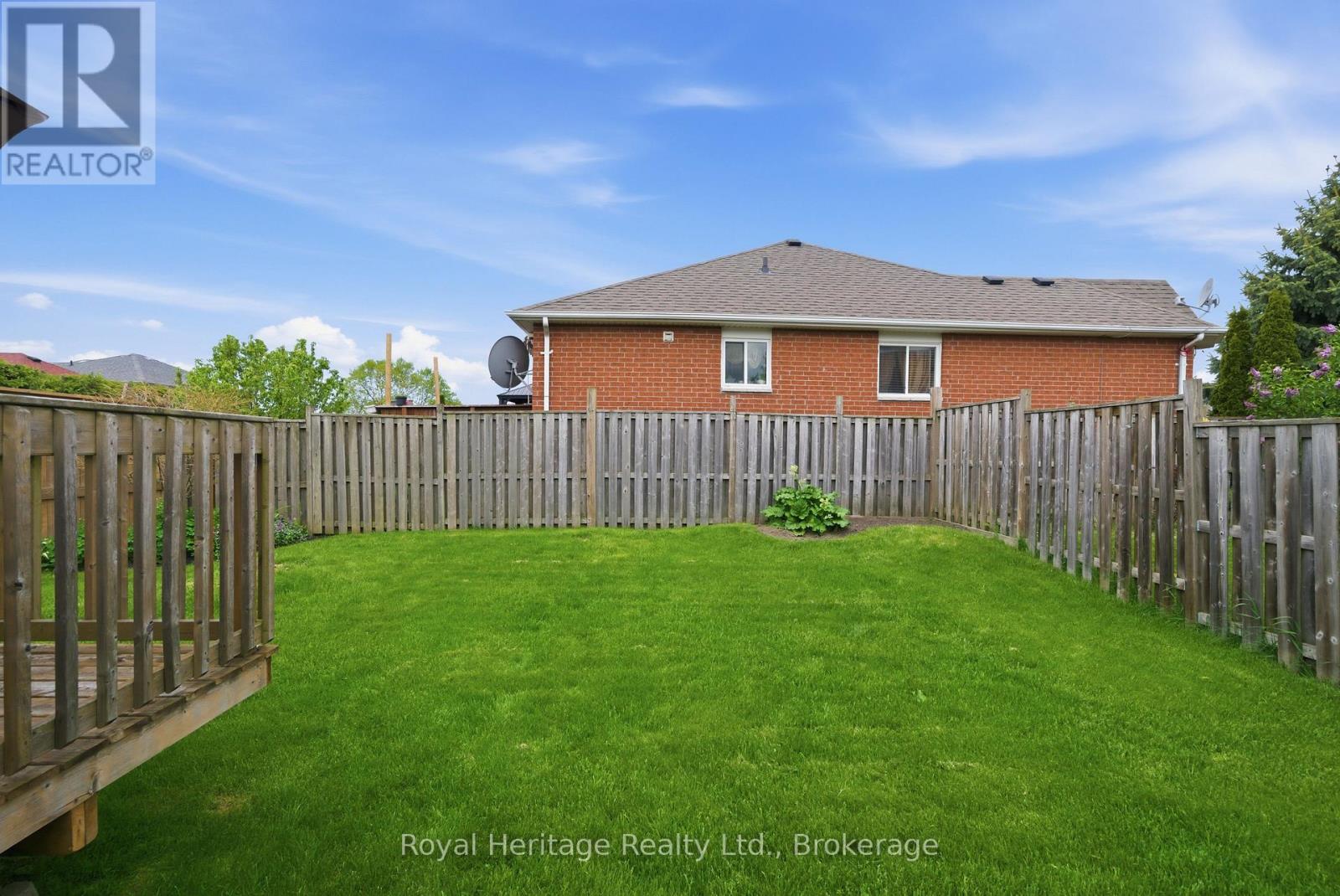 90 Bloom Avenue, Clarington (Newcastle), Ontario  L1B 1N6 - Photo 38 - E13226350