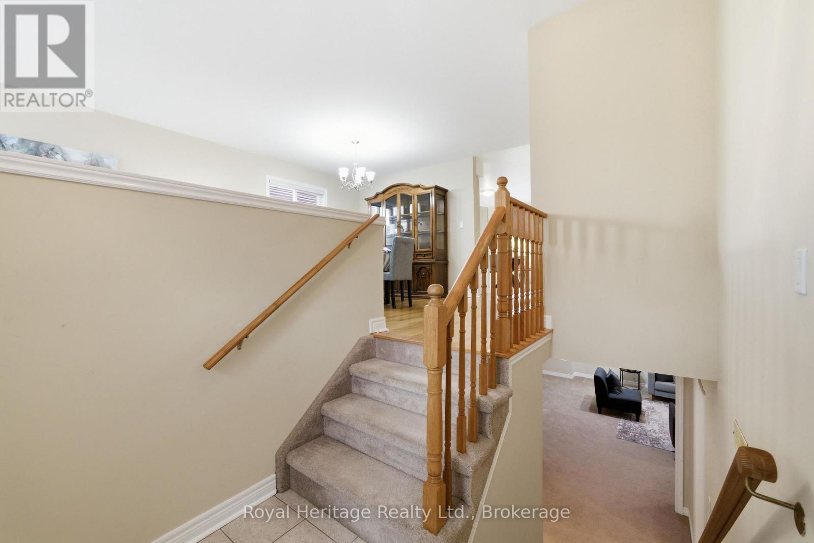 90 Bloom Avenue, Clarington (Newcastle), Ontario  L1B 1N6 - Photo 6 - E13226350