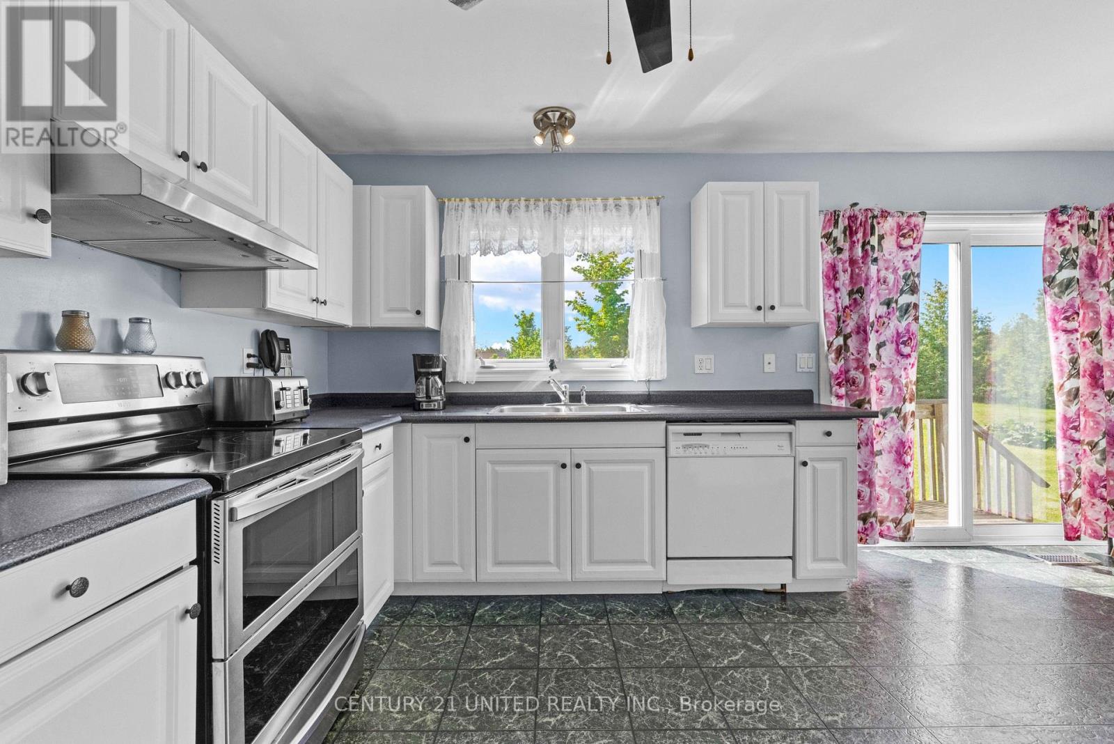 209 Lonsberry Lane, Douro-Dummer, Ontario  K0L 2A0 - Photo 10 - X13226852