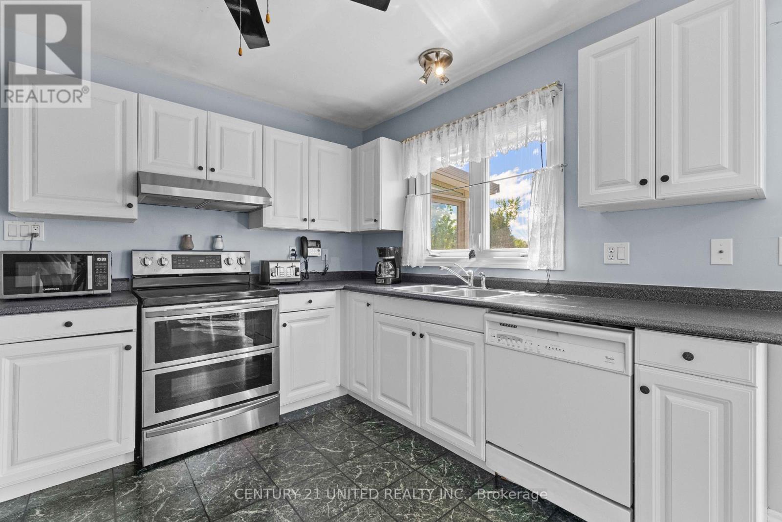 209 Lonsberry Lane, Douro-Dummer, Ontario  K0L 2A0 - Photo 9 - X13226852
