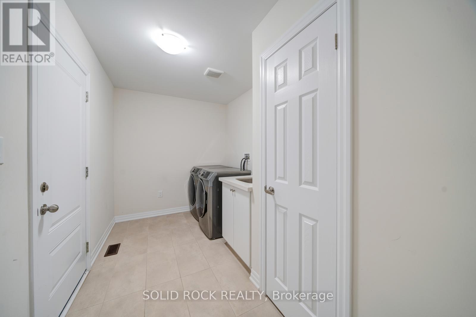 75 Ed Ewert Avenue, Clarington (Newcastle), Ontario  L1B 0W7 - Photo 20 - E13226974