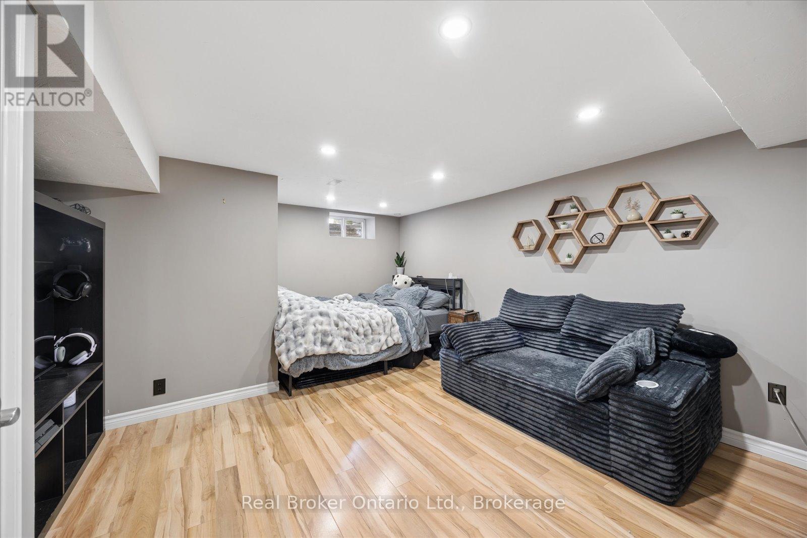 212 Mill Street N, Clarington (Newcastle), Ontario  L1B 1J3 - Photo 31 - E13227750
