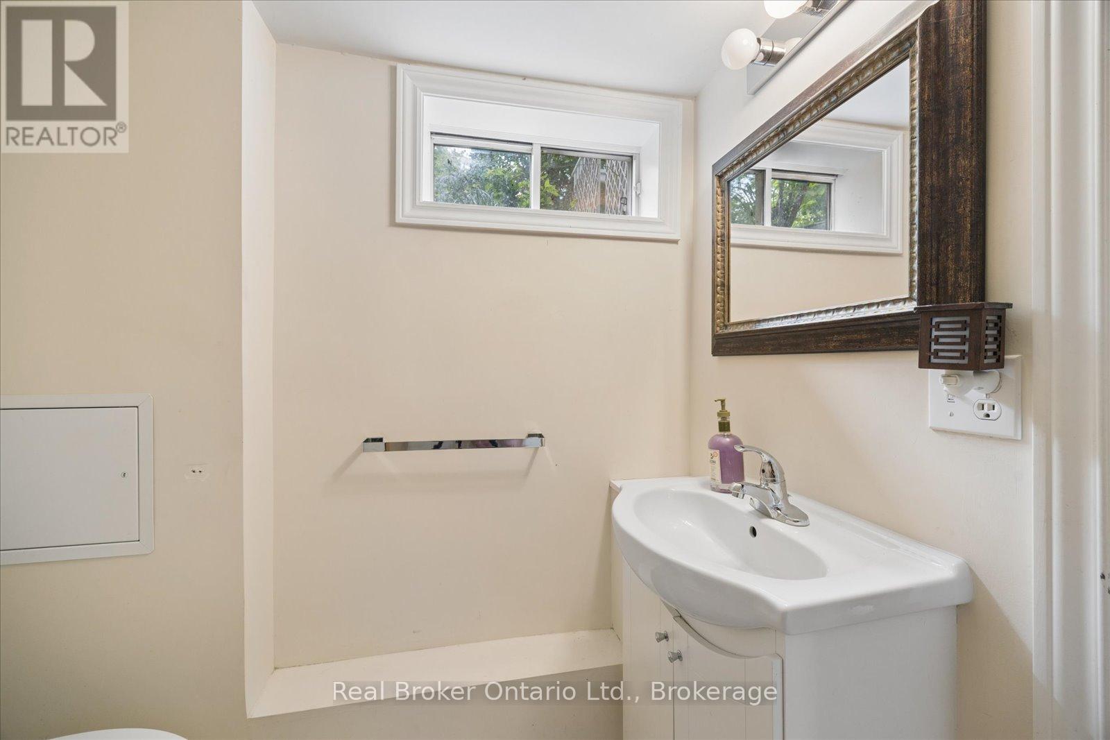 212 Mill Street N, Clarington (Newcastle), Ontario  L1B 1J3 - Photo 33 - E13227750
