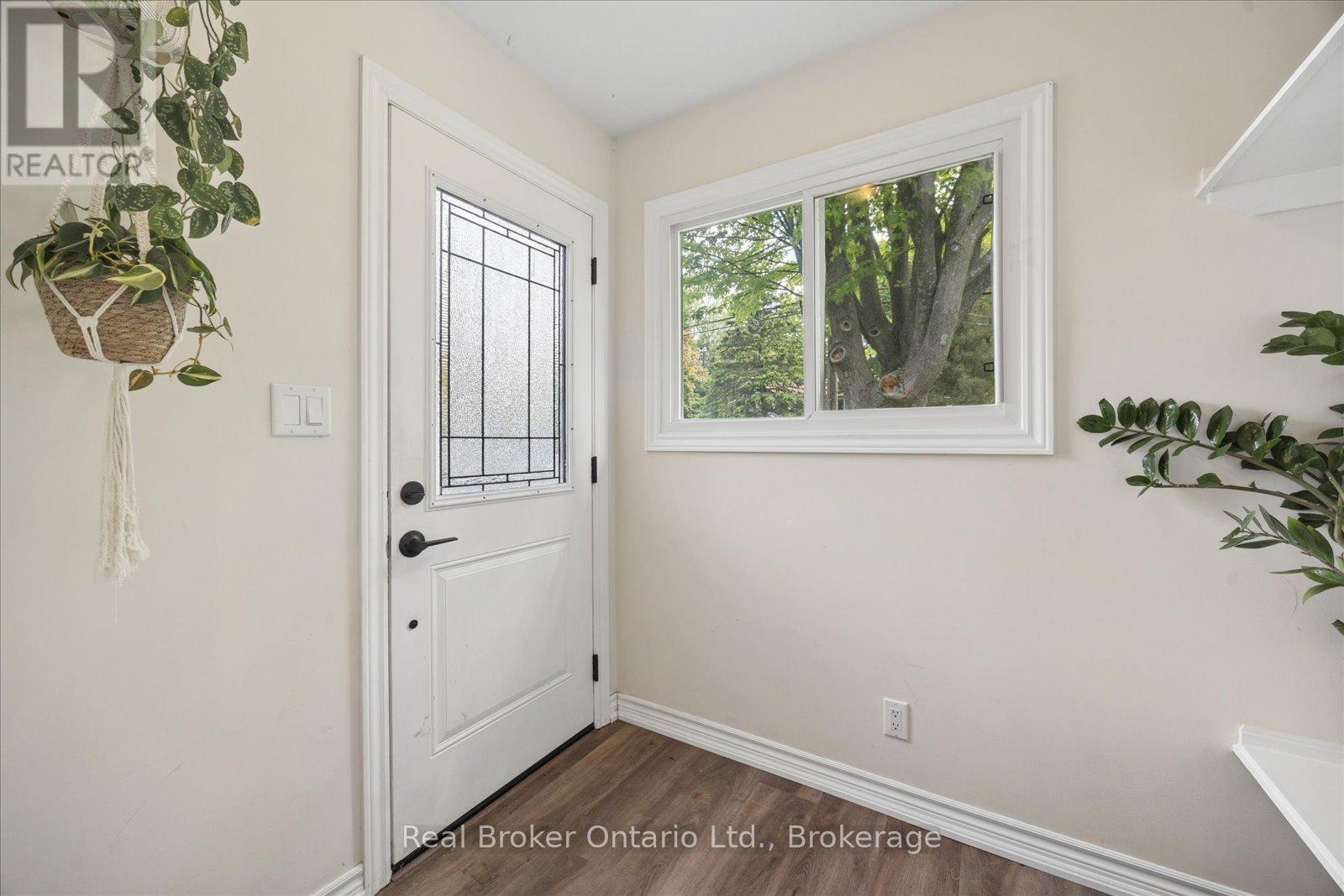 212 Mill Street N, Clarington (Newcastle), Ontario  L1B 1J3 - Photo 7 - E13227750