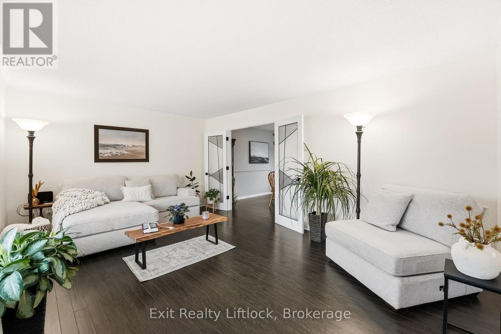 2285 Lynhaven Road, Peterborough (Monaghan Ward 2), Ontario  K9K 1V5 - Photo 4 - X13227872