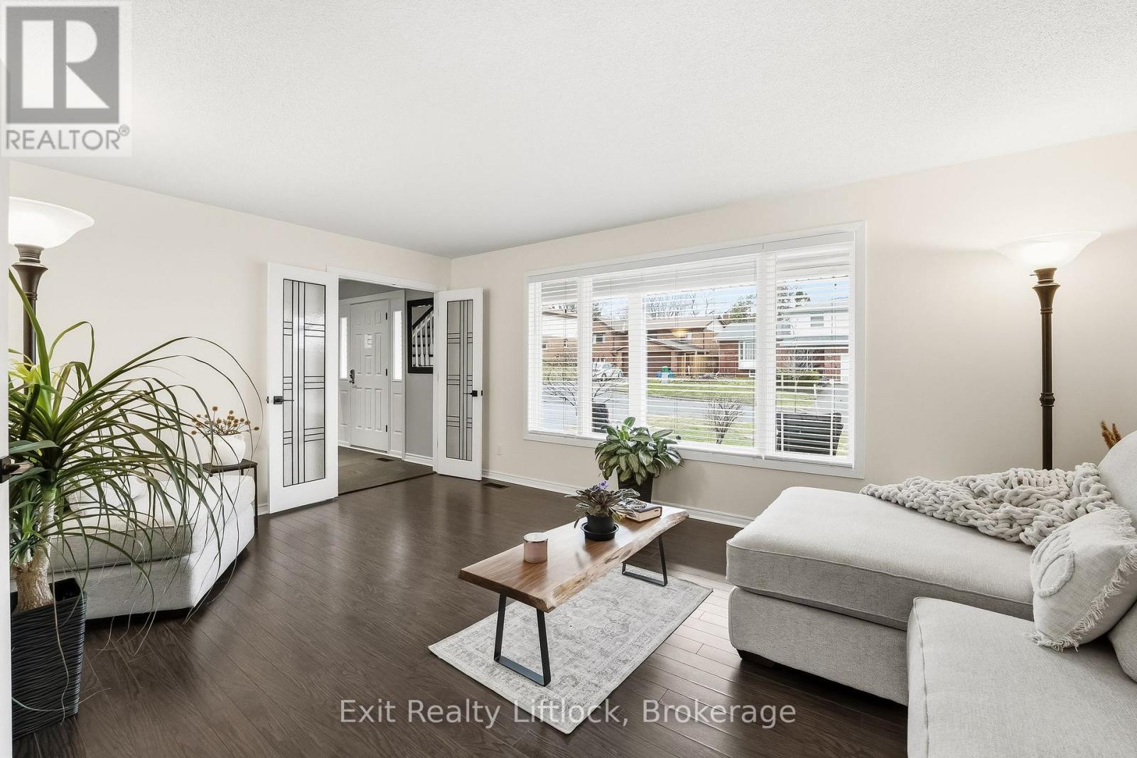 2285 Lynhaven Road, Peterborough (Monaghan Ward 2), Ontario  K9K 1V5 - Photo 5 - X13227872