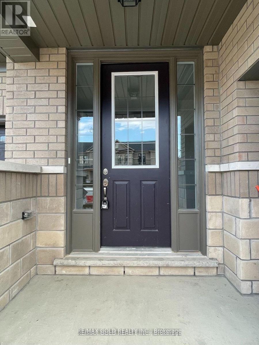 102 Corley Street, Kawartha Lakes (Lindsay), Ontario  K9V 6C2 - Photo 2 - X13227314