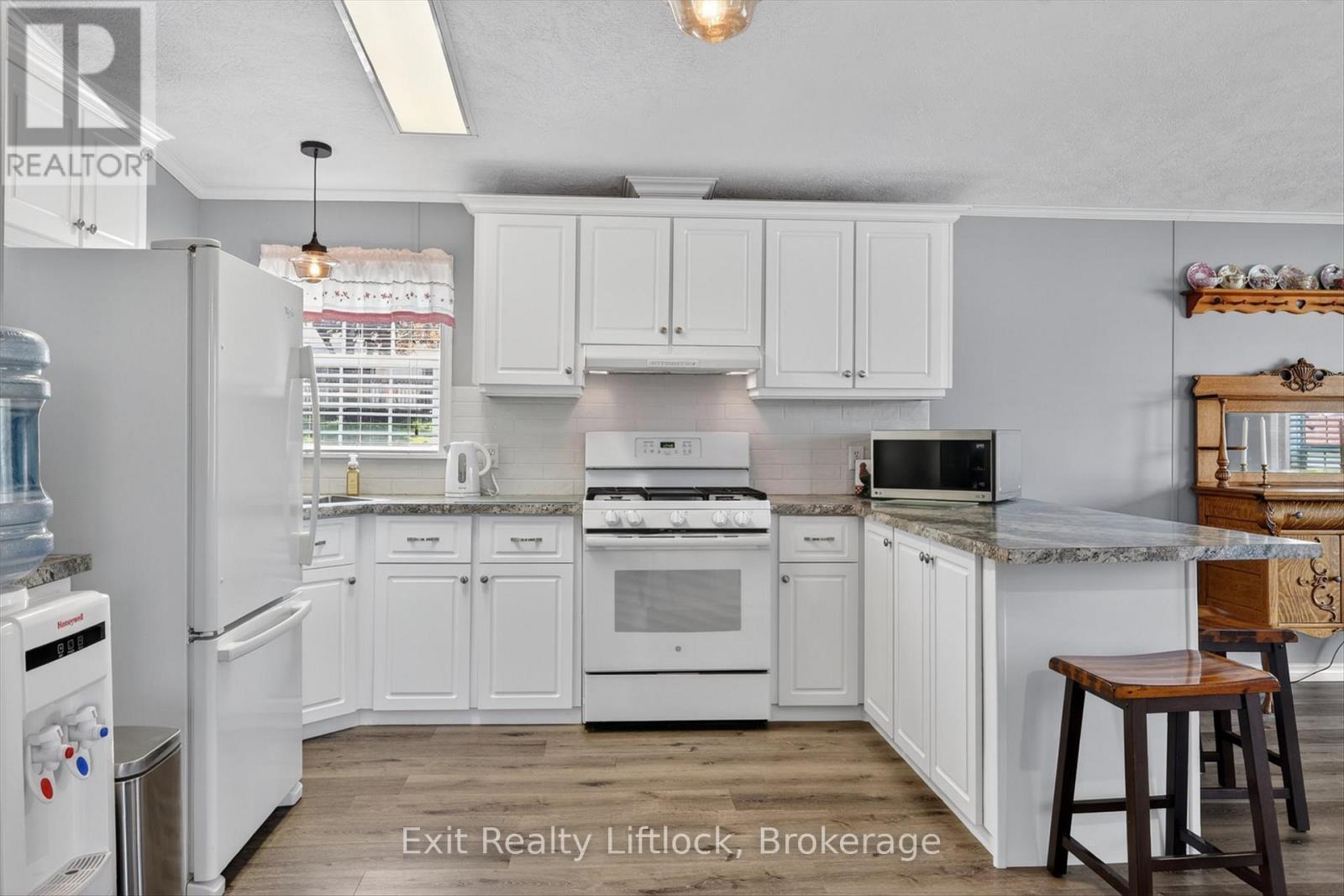 9 Poplar Drive, Otonabee-South Monaghan, Ontario  K0L 2G0 - Photo 9 - X13228268