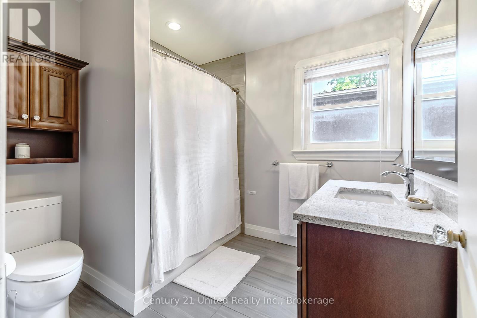 1306 Hazeldean Avenue, Peterborough (Monaghan Ward 2), Ontario  K9J 5Z4 - Photo 16 - X13228474
