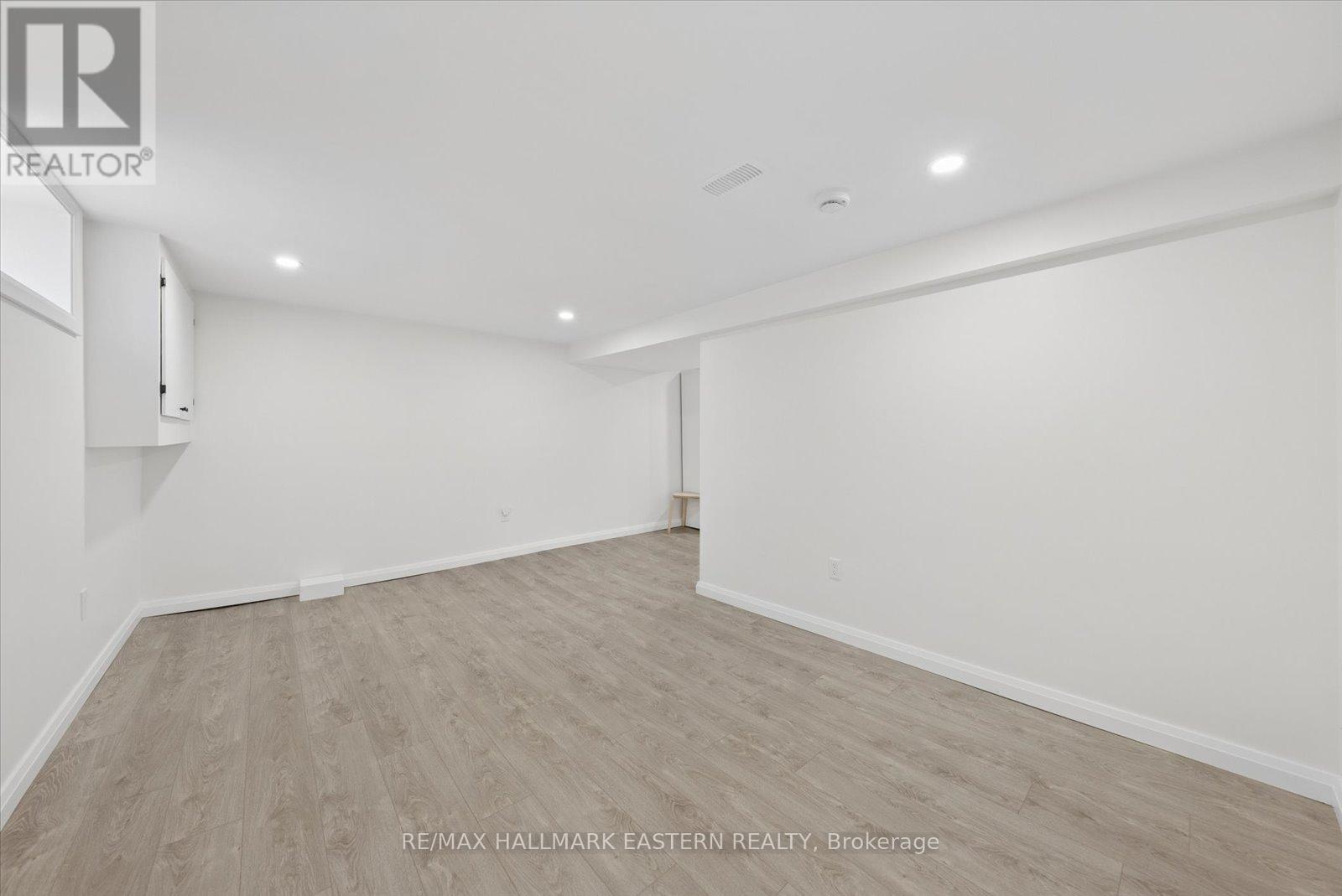590 Douglas Avenue, Peterborough (Town Ward 3), Ontario  K9J 4L1 - Photo 22 - X13228622