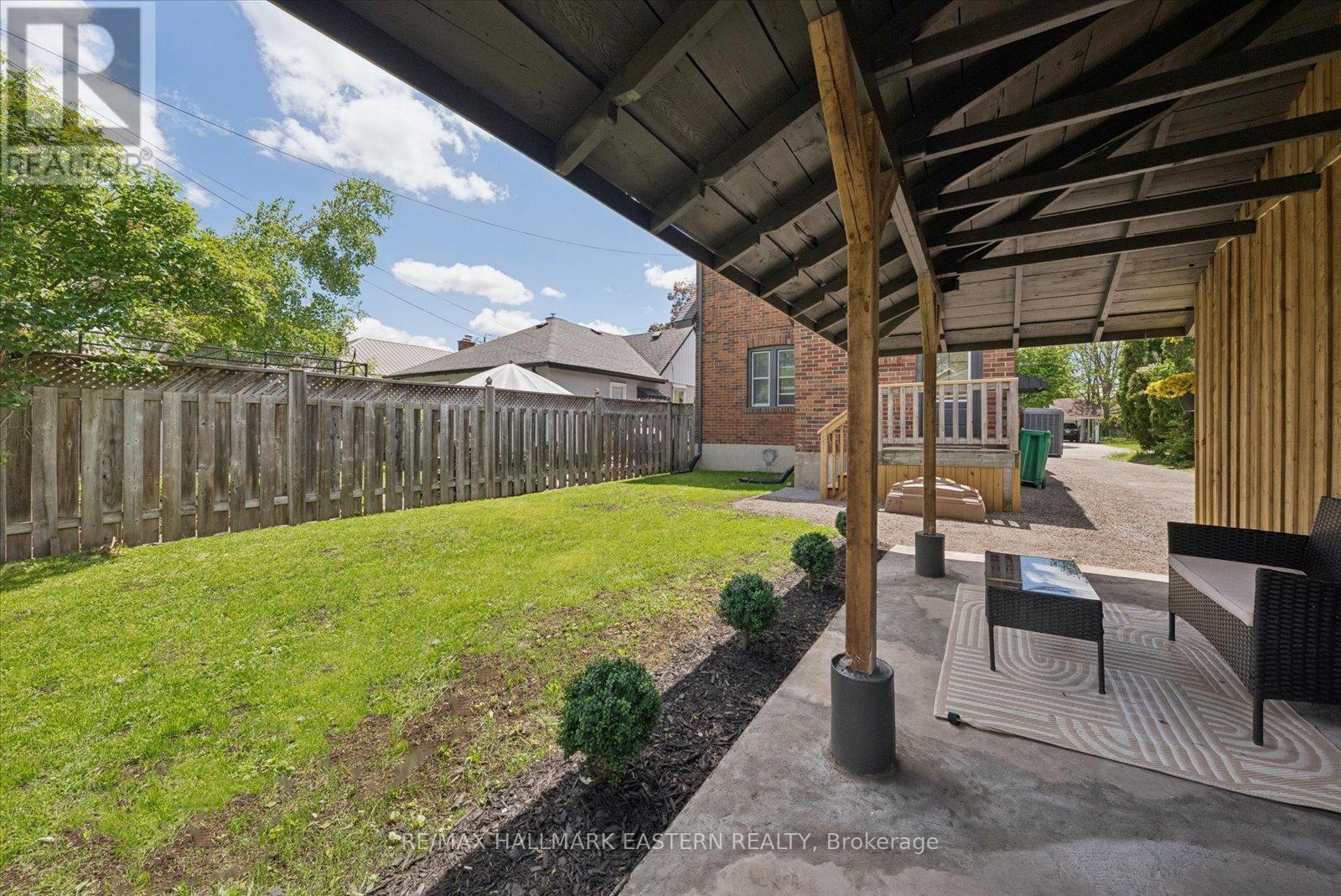 590 Douglas Avenue, Peterborough (Town Ward 3), Ontario  K9J 4L1 - Photo 25 - X13228622