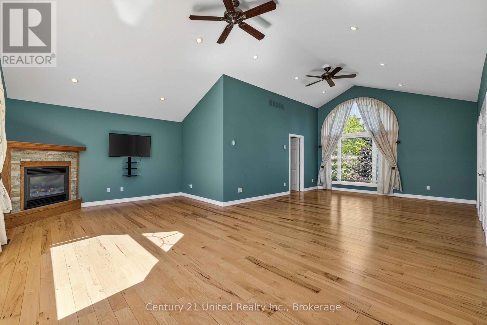 825 Southview Drive, Otonabee-South Monaghan, Ontario  K0L 1B0 - Photo 15 - X13229958