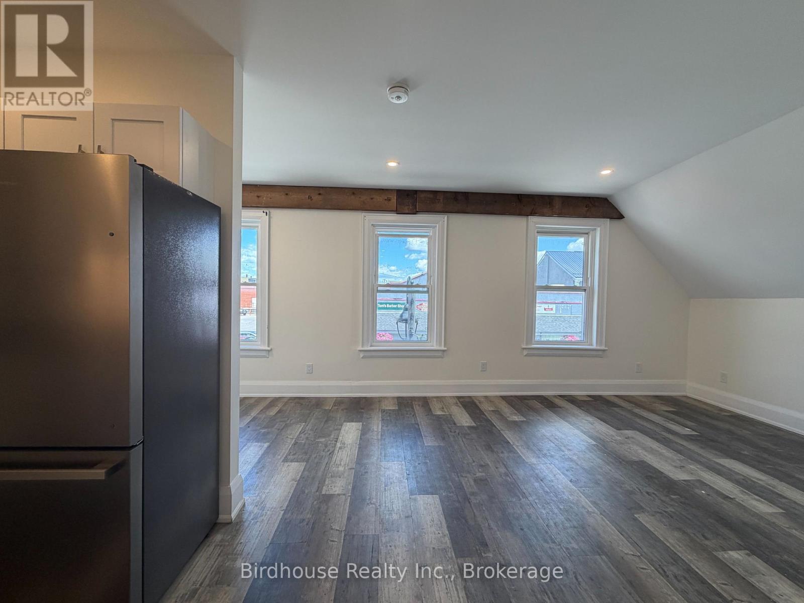 Unit 1-19 - 19 Cambridge Street S, Kawartha Lakes (Lindsay), Ontario  K9V 3B7 - Photo 3 - X13230186
