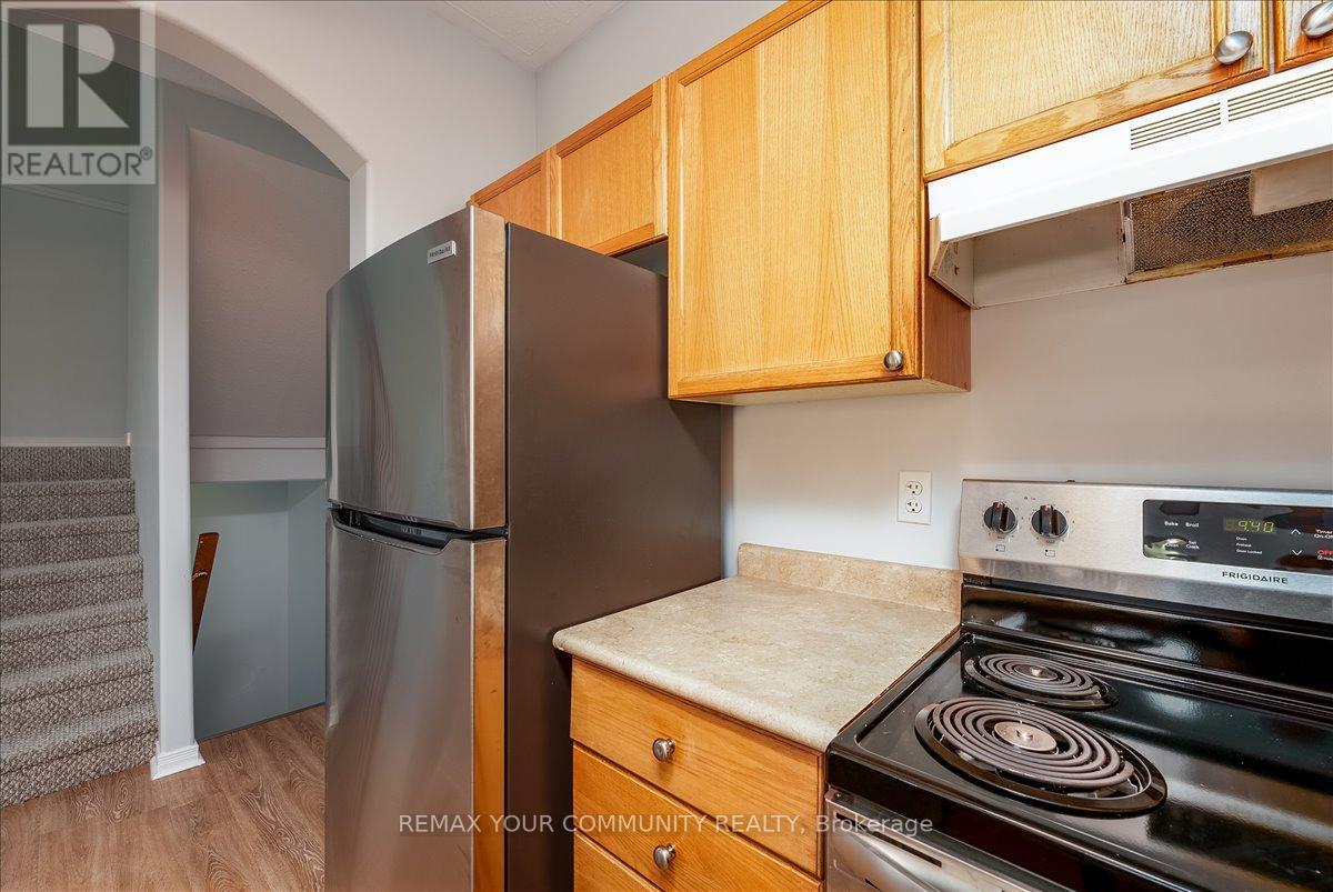 401 - 246 Spillsbury Drive, Peterborough (Otonabee Ward 1), Ontario  K9K 0A1 - Photo 11 - X13231218