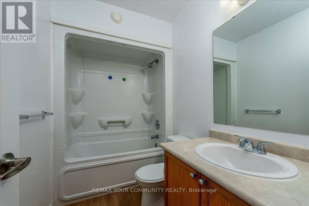 301 - 246 Spillsbury Drive, Peterborough (Otonabee Ward 1), Ontario  K9K 0A1 - Photo 23 - X13231246