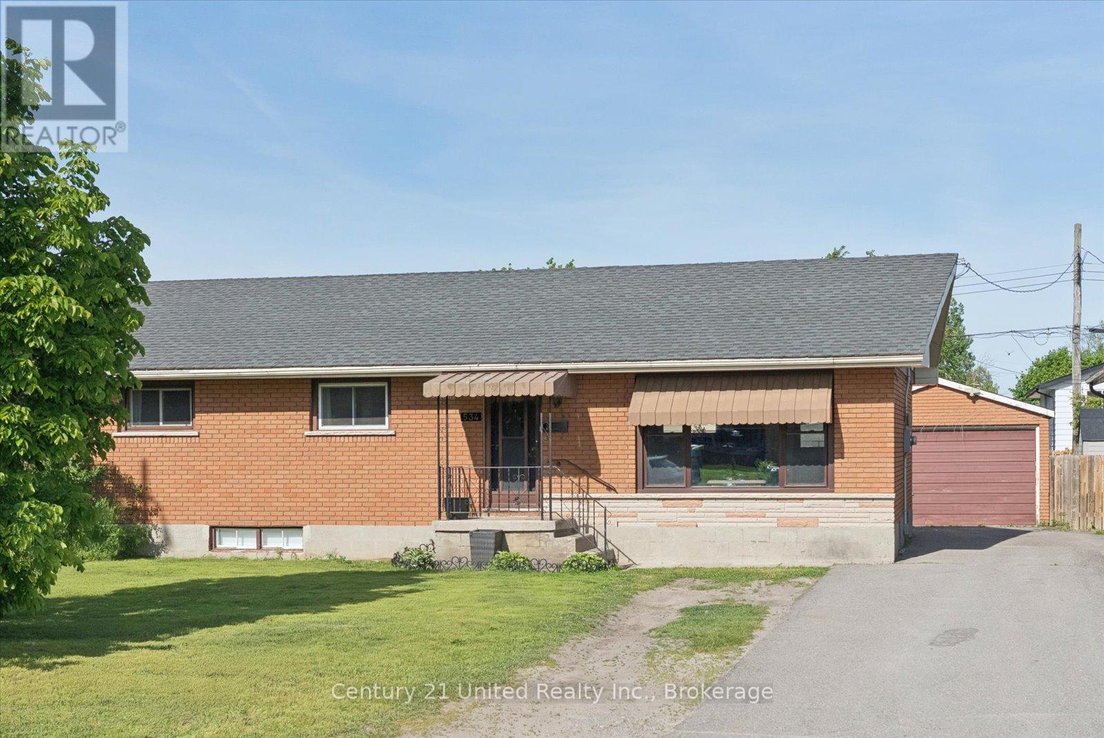 534 Robert Road, Peterborough (Otonabee Ward 1), Ontario  K9J 5T1 - Photo 4 - X13233294