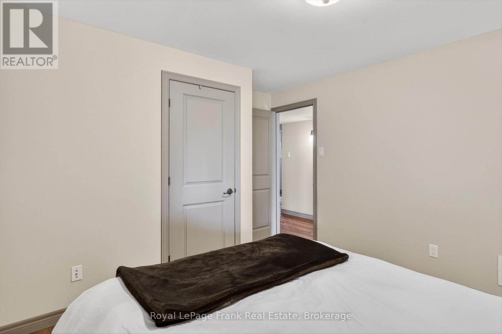 2379 Marsdale Drive, Peterborough (Ashburnham Ward 4), Ontario  K9L 0B7 - Photo 22 - X13233784