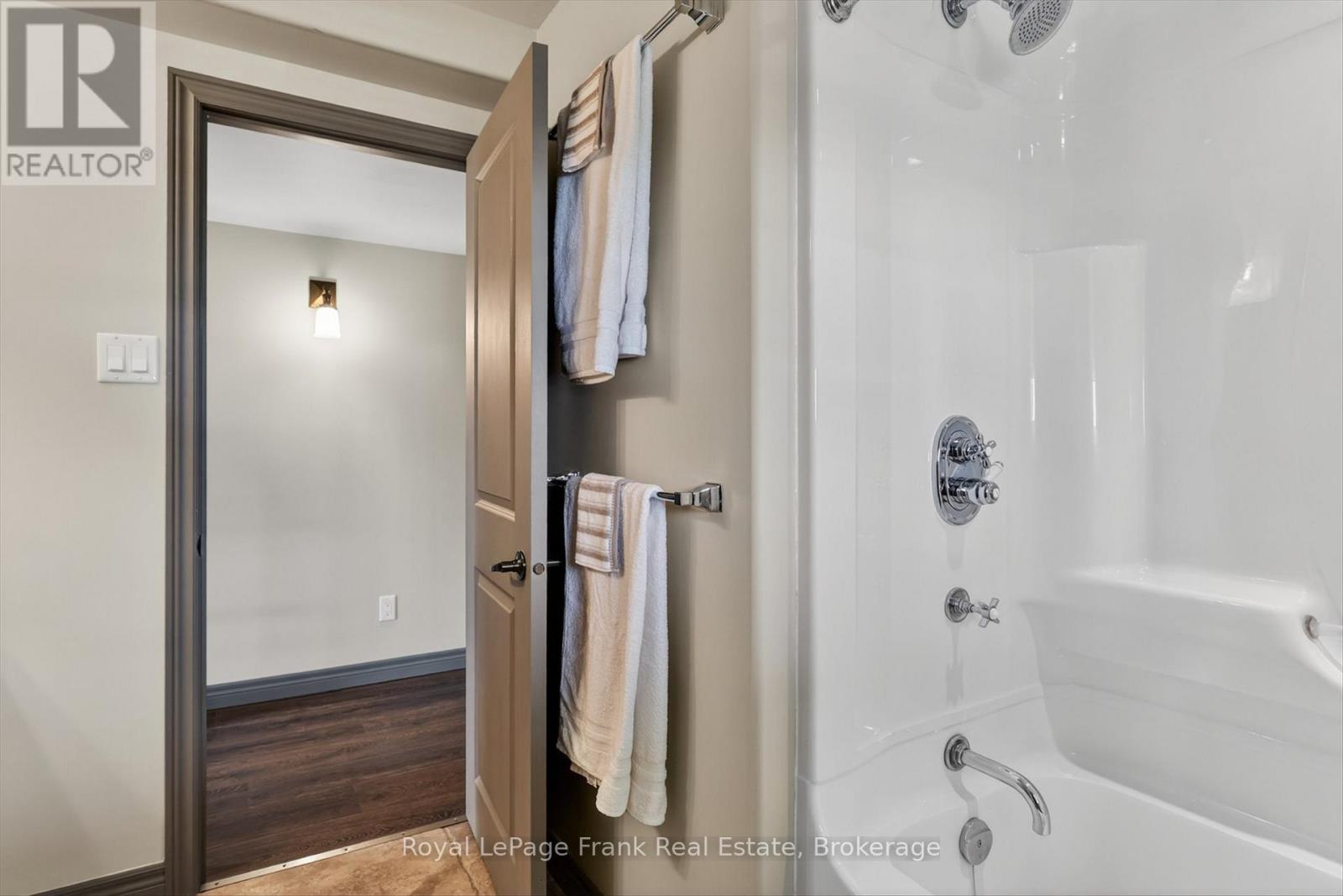 2379 Marsdale Drive, Peterborough (Ashburnham Ward 4), Ontario  K9L 0B7 - Photo 24 - X13233784