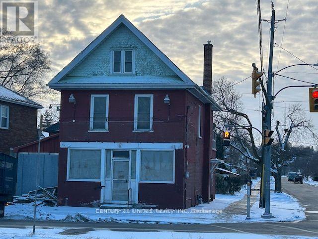239 Park Street N, Peterborough (Town Ward 3), Ontario  K9J 3P7 - Photo 2 - X13234232
