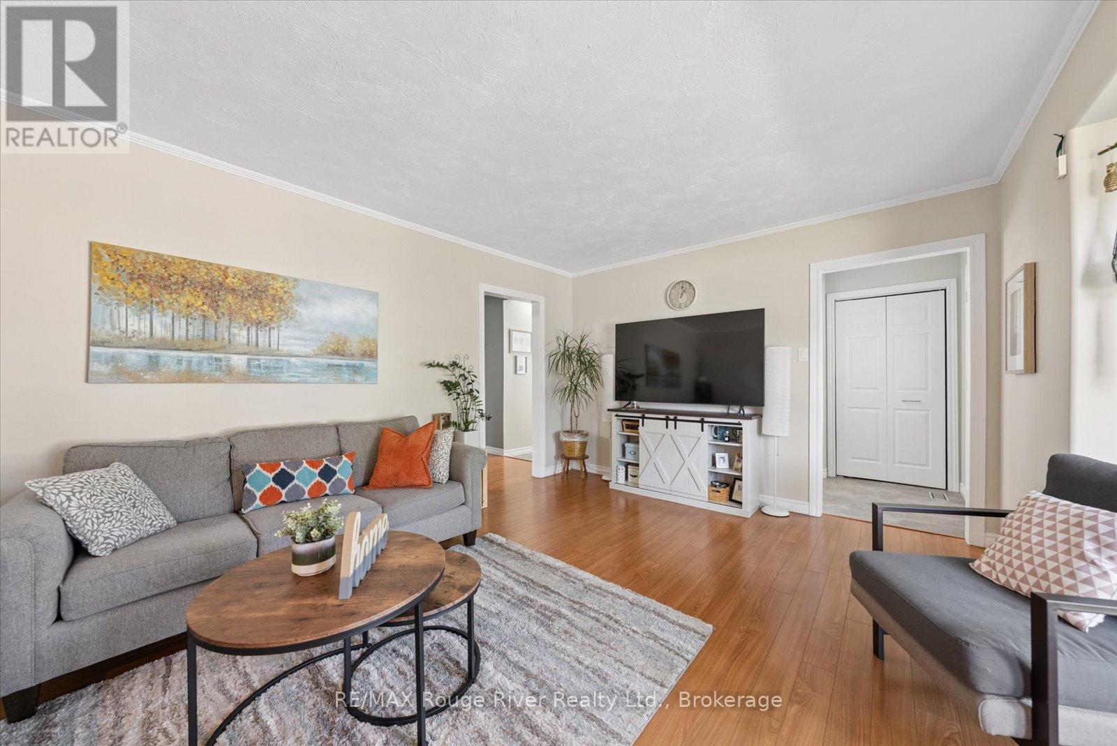 542 O'connell Road, Peterborough (Otonabee Ward 1), Ontario  K9J 4E3 - Photo 8 - X13234504